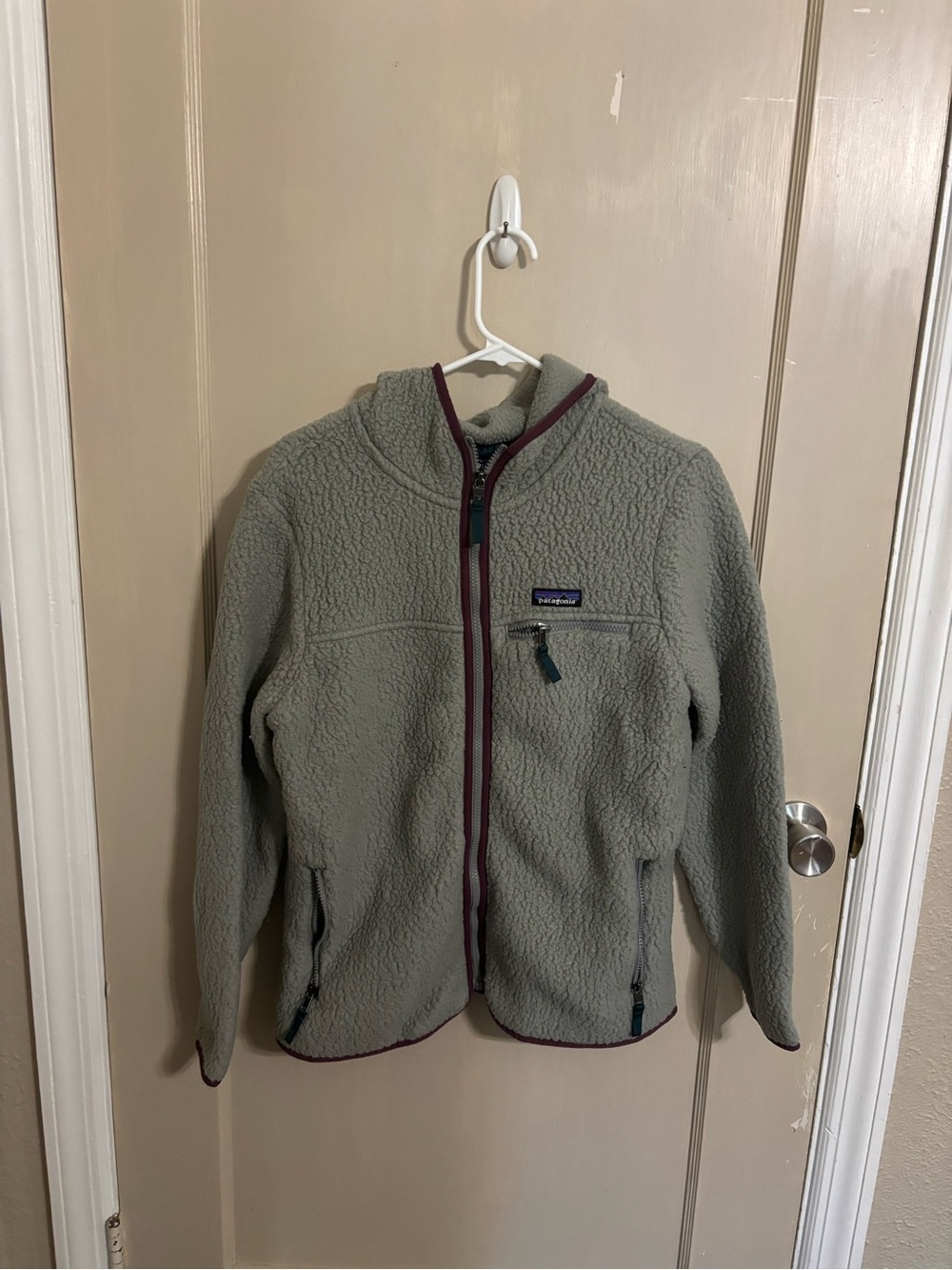 Patagonia Sage Green Sherpa Fleece Jacket with Maroon Trim
